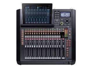 Микшерный пульт Roland M200i