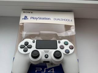 Геймпад DualShock для PS4