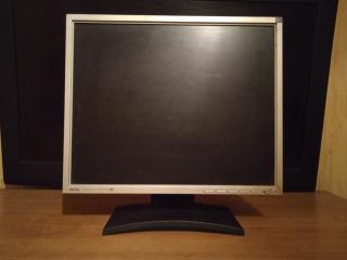 Монитор BENQ Q7T5